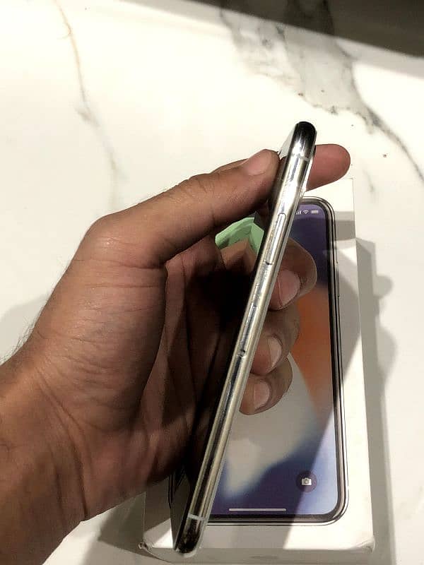 iphone x 256Gb pta approved with box and charger 4