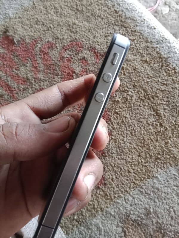 I phone 6 for sale condition new no open no repair nonpta with charger 1