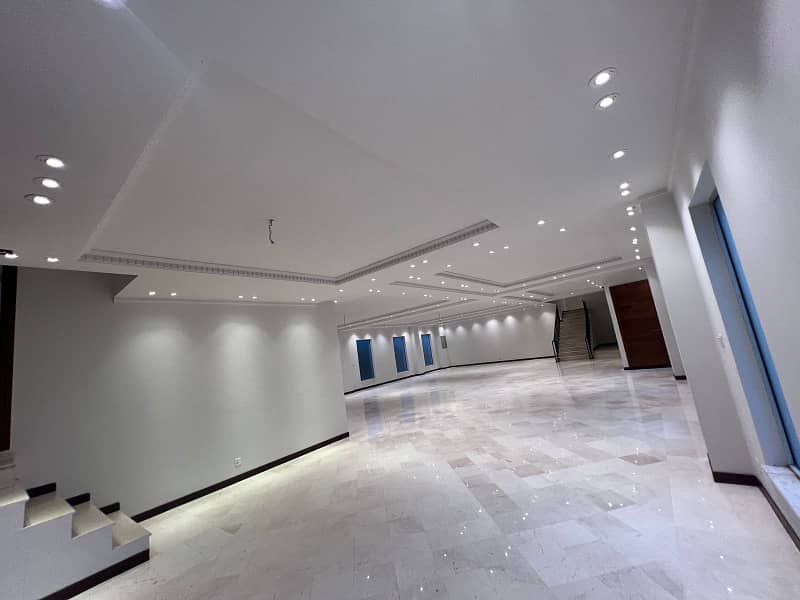 20000 SQFT Beautiful Ready To Move Commercial Building For Rent 2