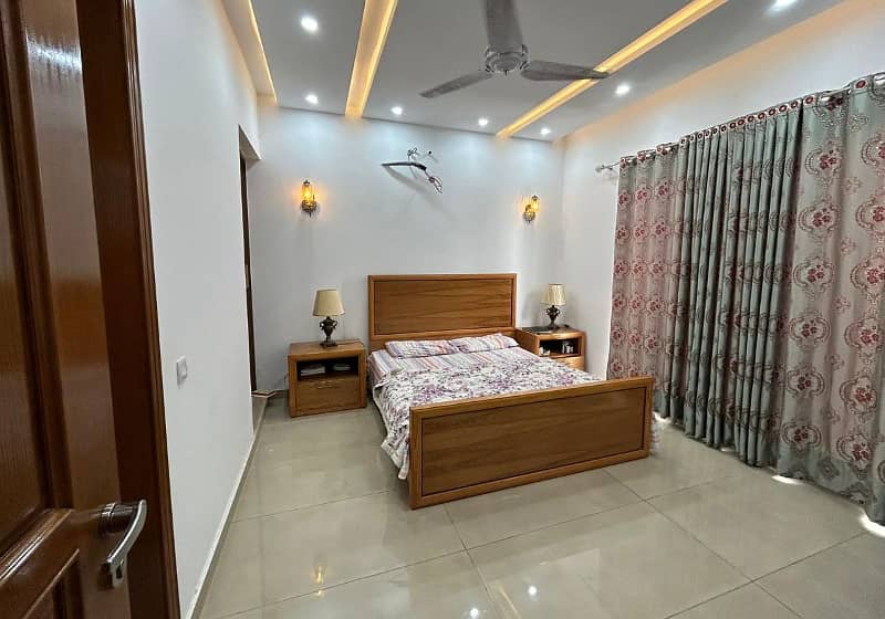 VERY BEAUTIFUL 10 MARLA UPPER PORTION AVAILABLE FOR RENT 2