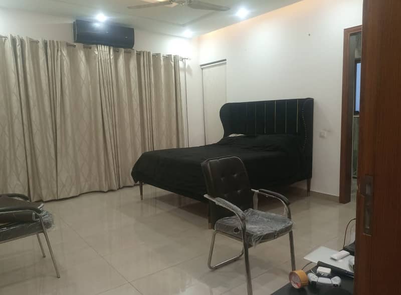 VERY BEAUTIFUL 10 MARLA UPPER PORTION AVAILABLE FOR RENT 8