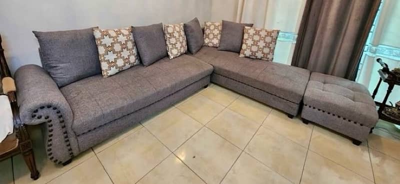 9 seater sofa set for urgent sale 0