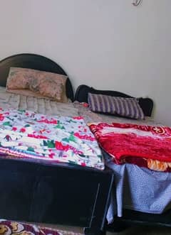 ROOM FOR RENT NEAR LYALLPUR GALLERIA  KASHMIR PUL FSD