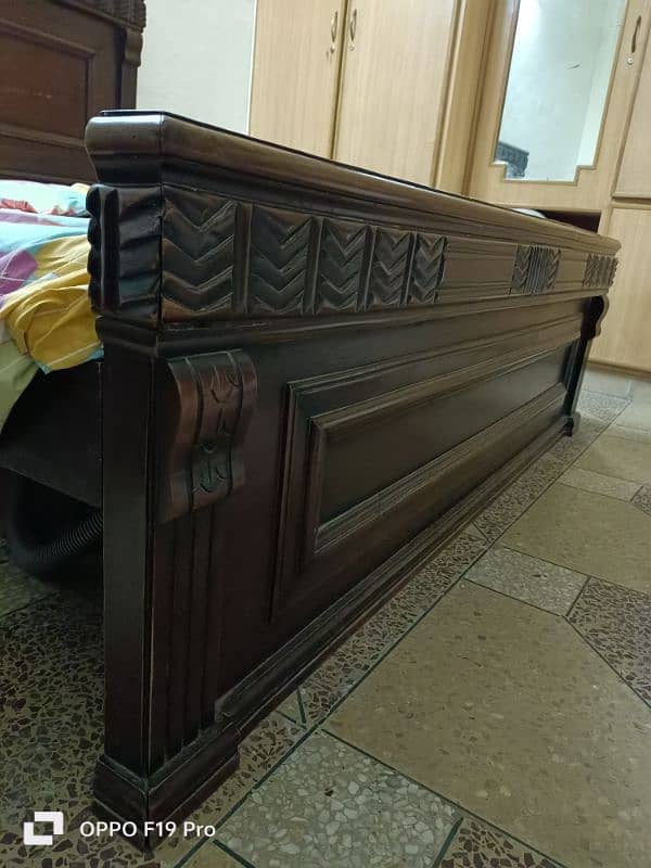 King Size Bed In wooden For sale 4