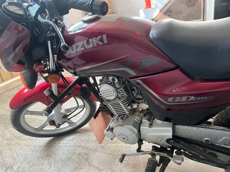 Suzuki 110s Good condition 7