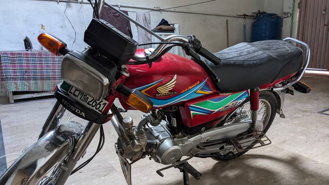 Honda CD 70cc 3