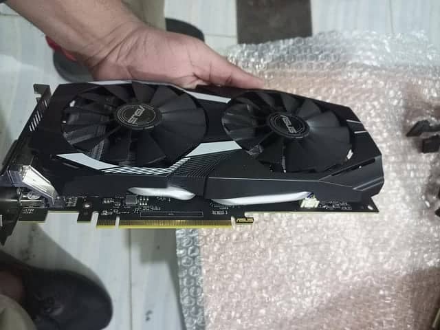 RX 590 GME 8 GB 2