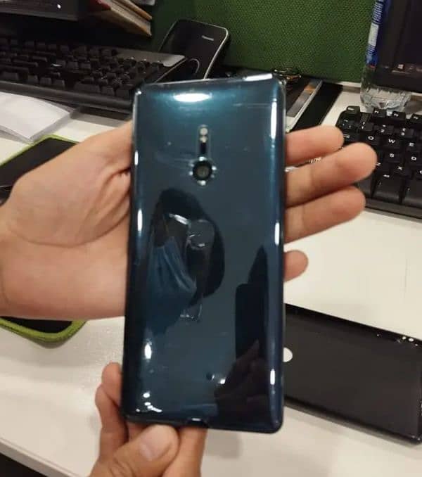 sony xperia xz3 3