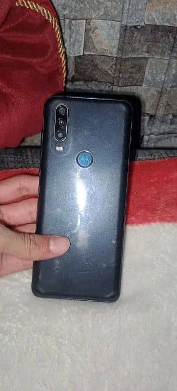 Motorola one action 1