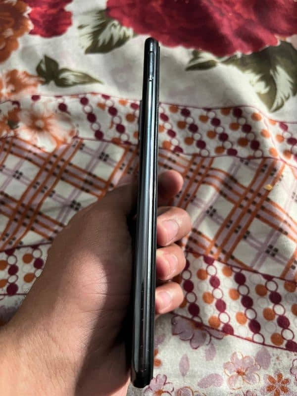 vivo v2025 8 128 condition 10/10 4