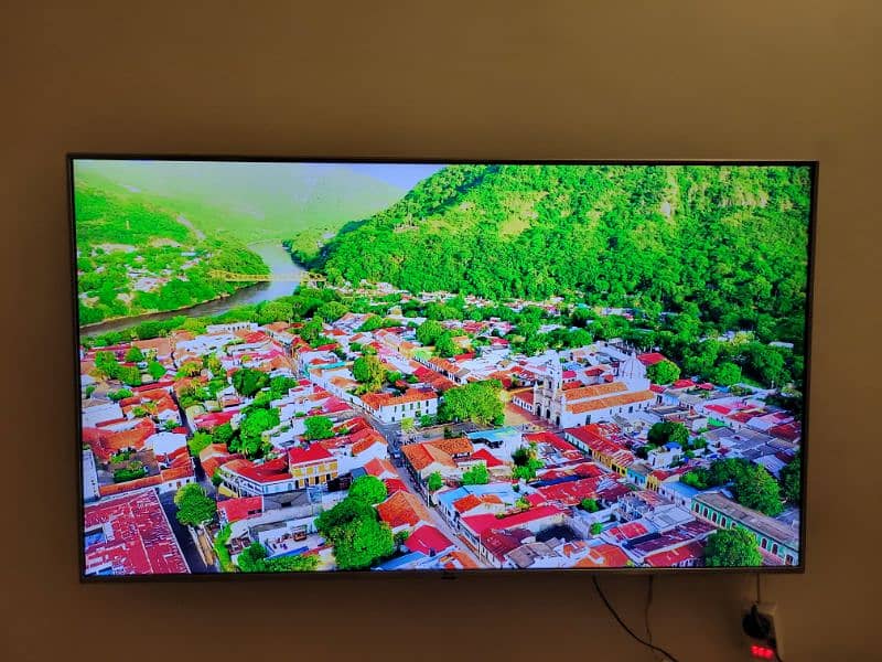 65" LG ULTRA HD 4K TV 2