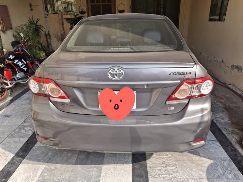 Toyota Corolla GLI 2014 ( Automatic ) 9