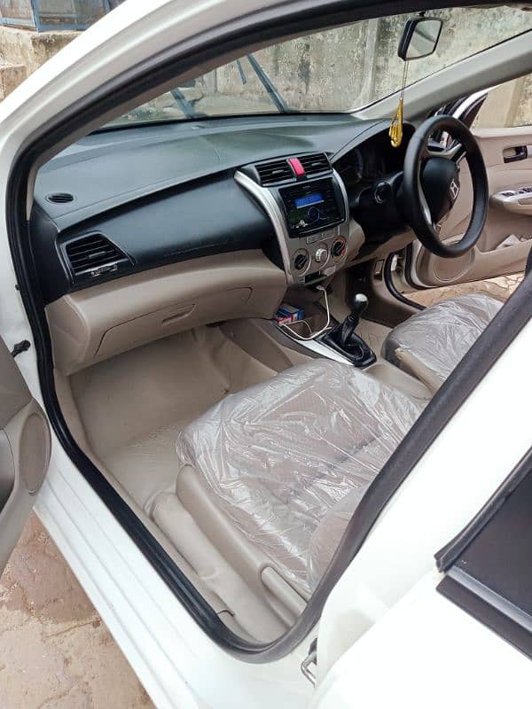 Honda City IVTEC 2015. good con. sale and can be exchange 7