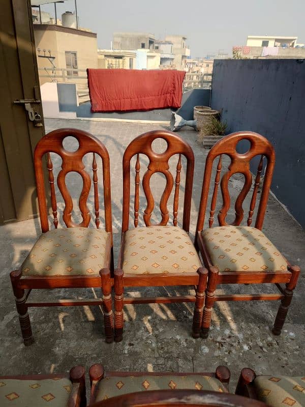 Dining Table with six chairs 1