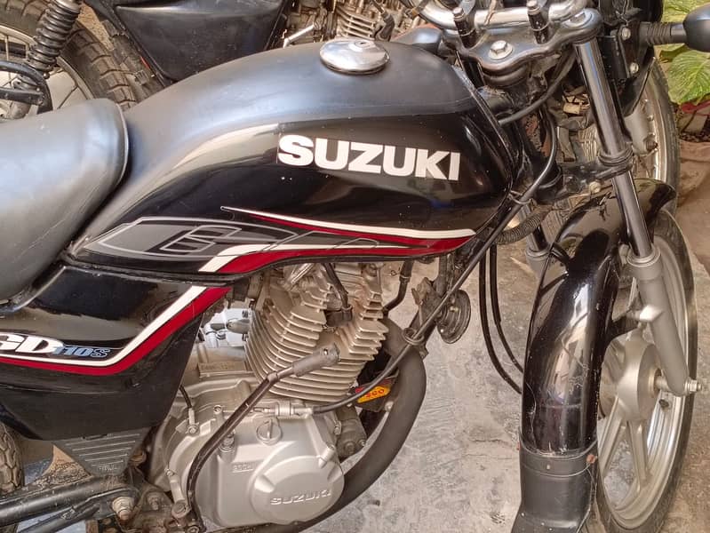 Suzuki 110 (2020 model) lush condition 13