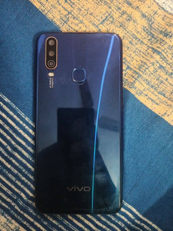 Vivo Y15 1