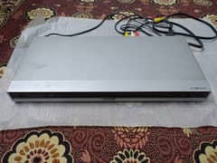 SONY CD/DVD player with remote and FREE 11 movies CDs