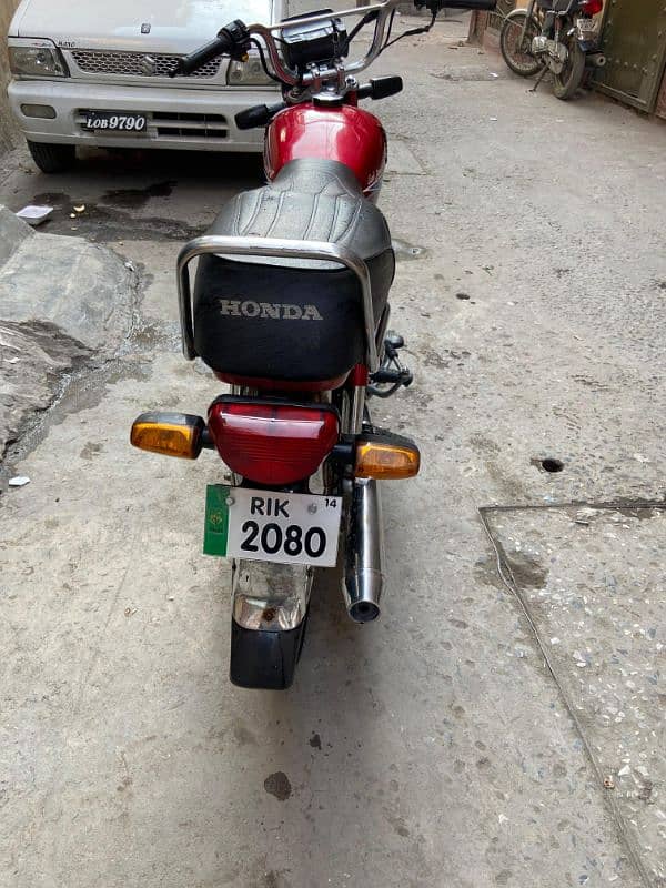 Honda 70 for sale genioun condition 10 /10 urgent for sale 2