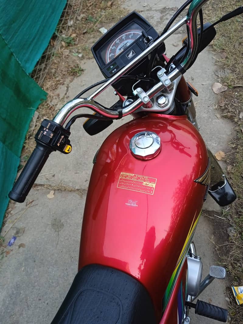 Honda CD 70 2022 6