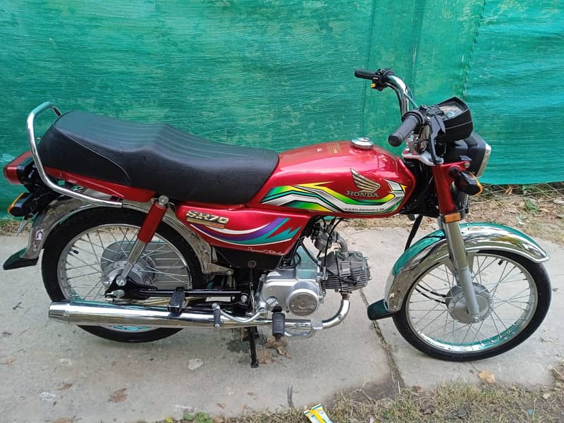 Honda CD 70 2022 9