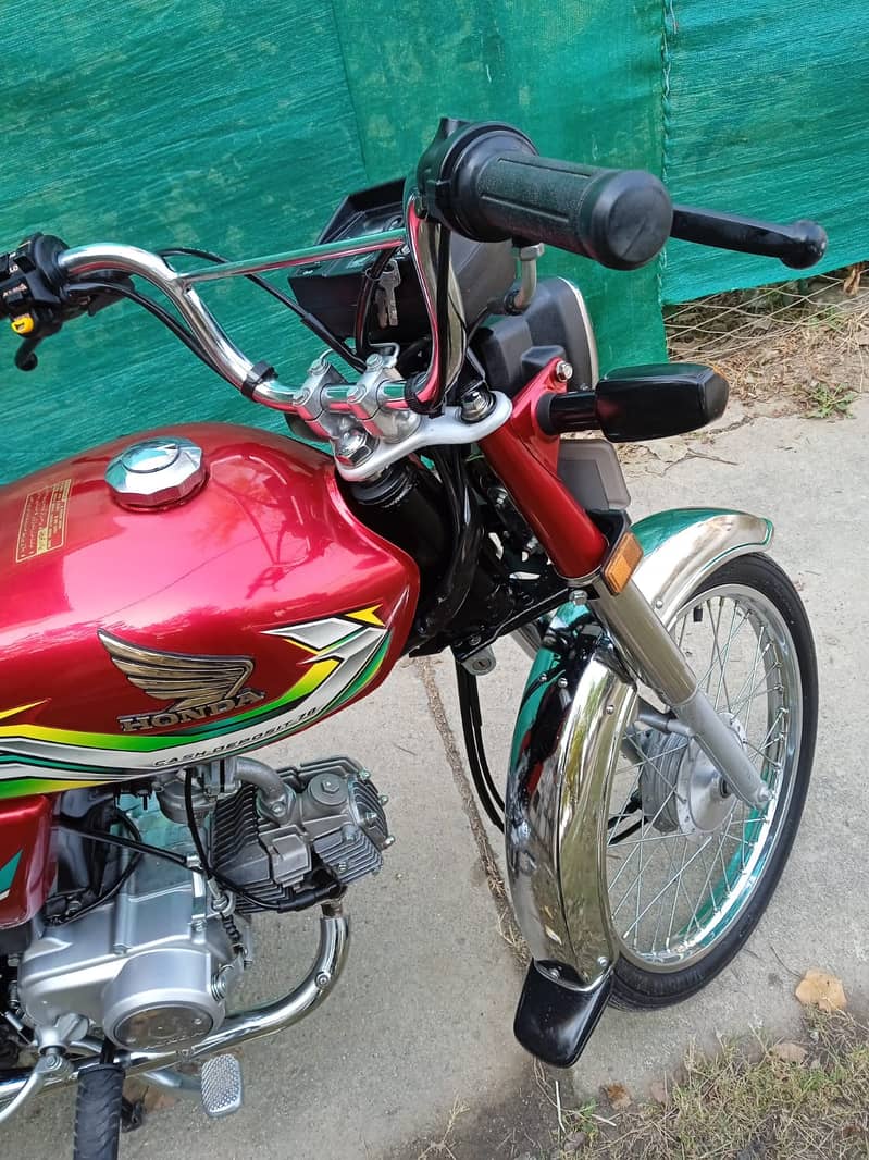 Honda CD 70 2022 14