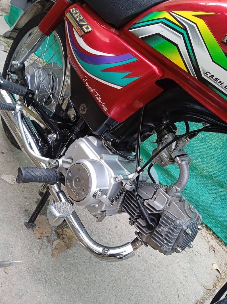 Honda CD 70 2022 15