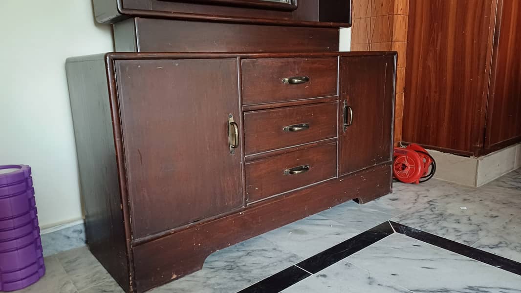 Wooden dressing table 1