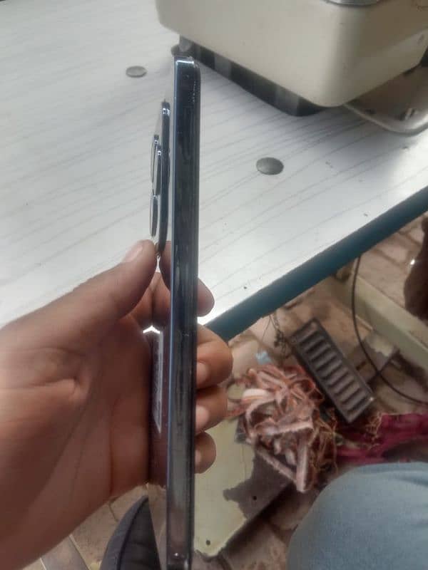 daba charge han 10/10 condition Infinix hot 40  8/8 =16/256 1