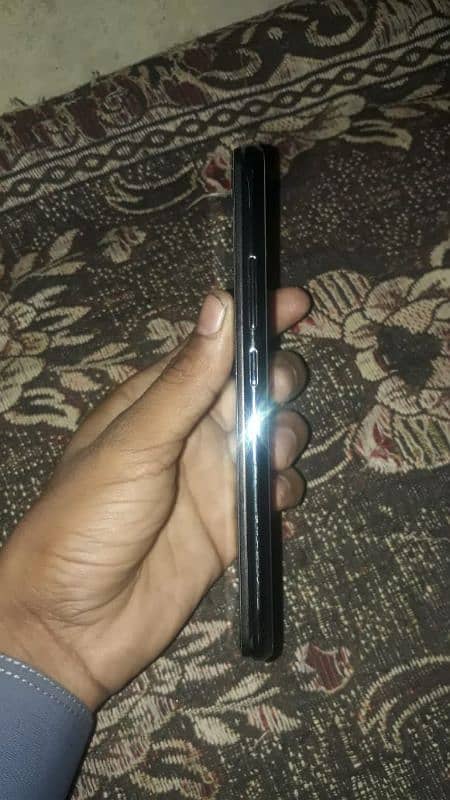 Vivo y17  open box hai box charger available  exchange possible 7