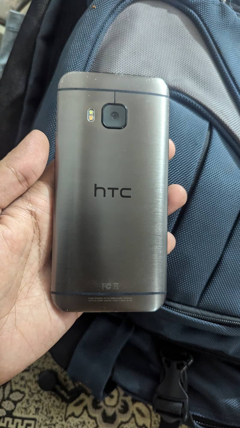 Htc one M9 non Pta 3/32 gb 1