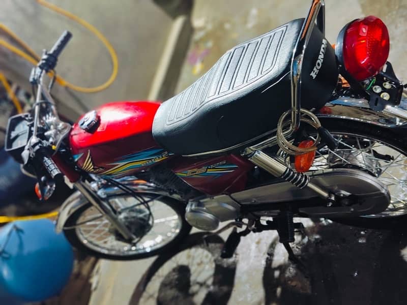 Honda 125 2018 model karachi 3