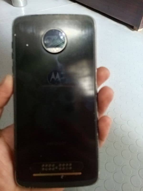 moto z2 force 2