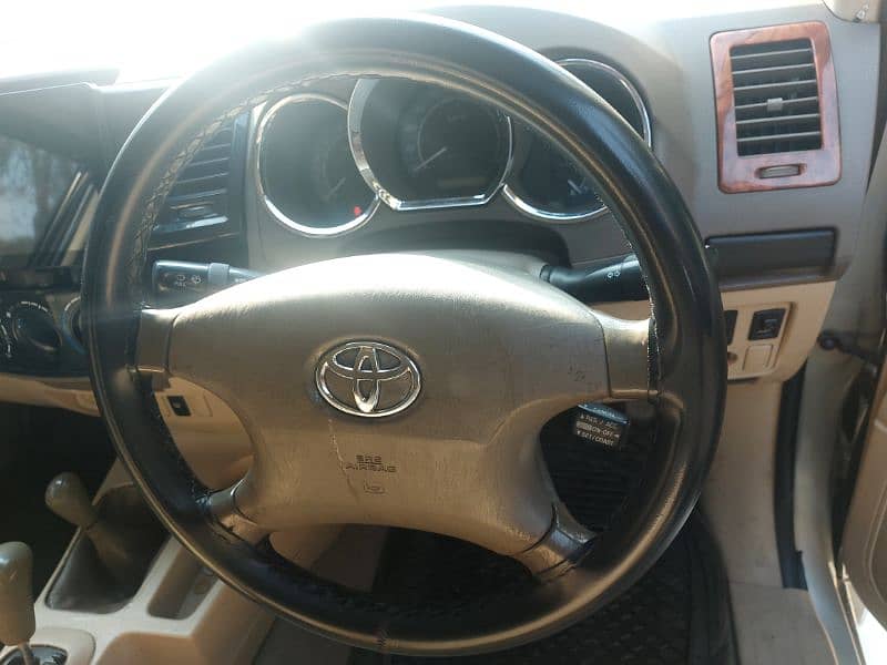 Toyota Hilux 2005 9