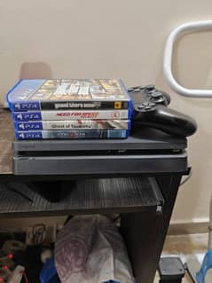 PS4 Slim 500GB With 4 games and 1 Controller