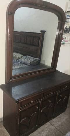 Dressing table for sale