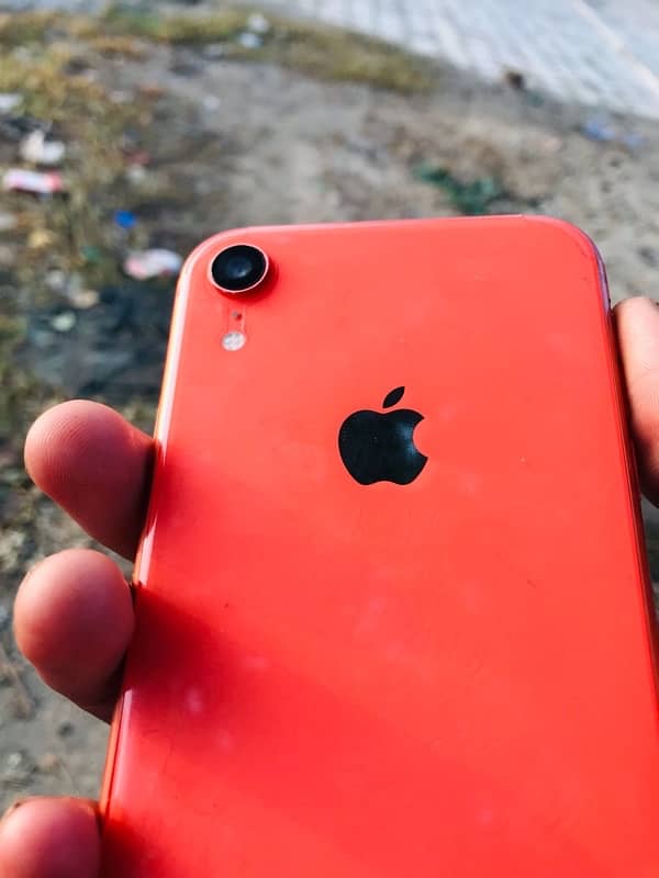 iphone XR NON PTA 1