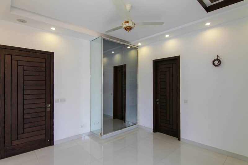 Small Family Preference - 7 Marla Marvelous House On Top Location For Rent In DHA Phase 6 Lahore 1