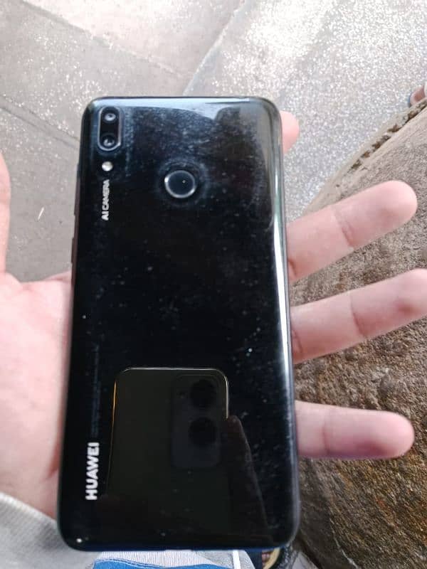 Huawei Y7 Prime 13500. cal 03217806817 0