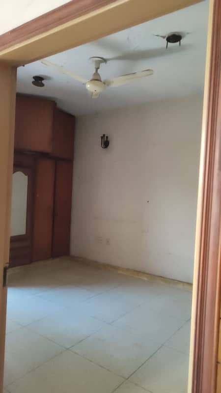 Out Of Market Option - 10 Marla Bungalow On Top Location For Sale In DHA Phase 1 Lahore 13