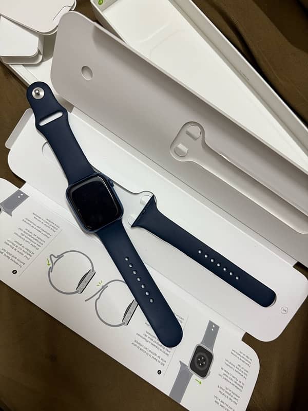 Apple Watch Series 7 Size 45 MM 3