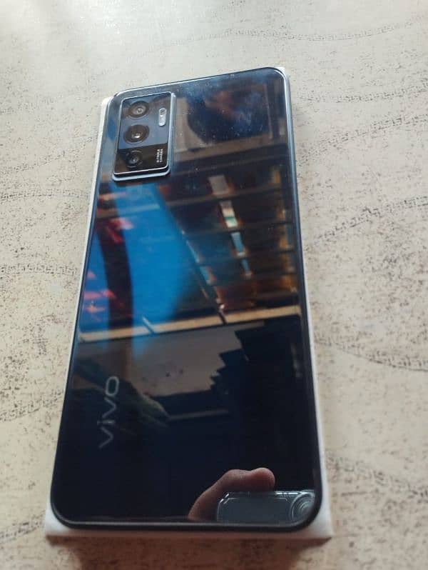 Vivo V23E  8/128 Only original charger  Navy Blue colour 3