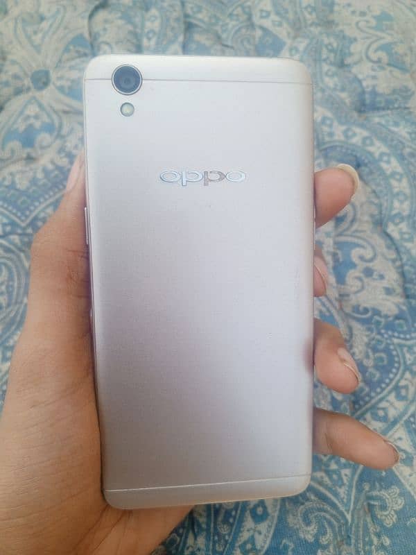 Oppo A37 1