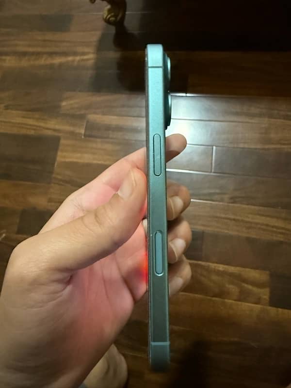 iphone 16 128 Gb TEAL color 2