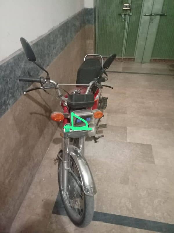 Honda 125 2016 in Genuine Condition 4