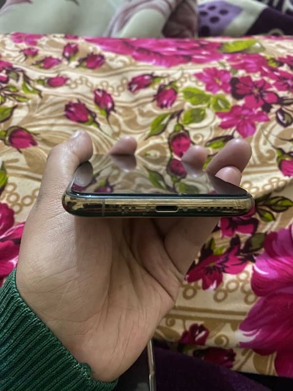 iphone 11 pro 256gb PTA APPROVED 0