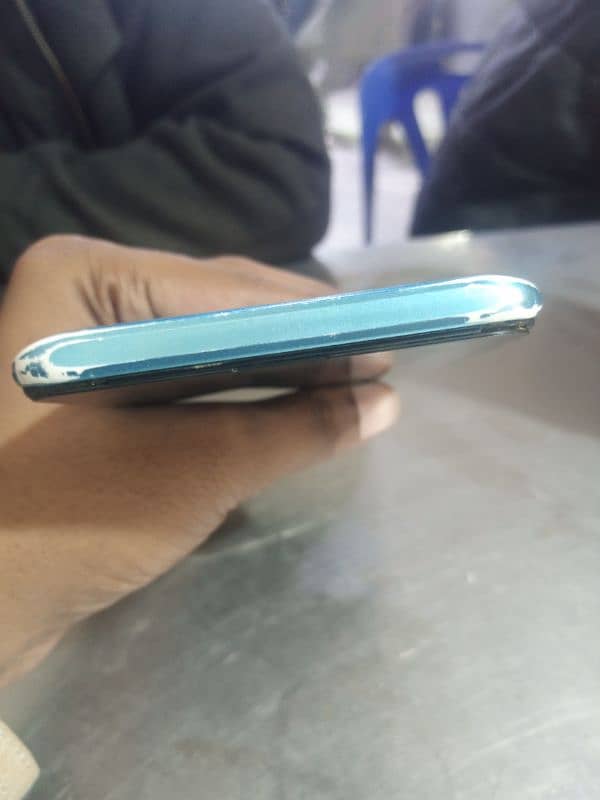 tecno spark 5 pro 4GB 128gb 5