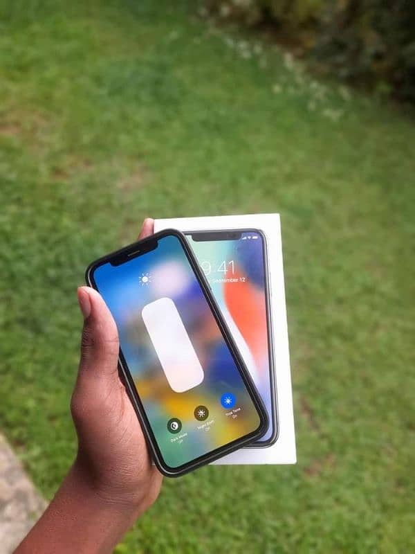 iphone x with complete box 1