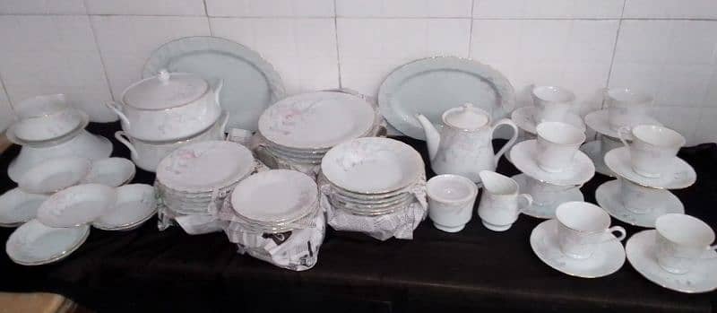 Dinner set imported (10 persons complete set 10/10) 2