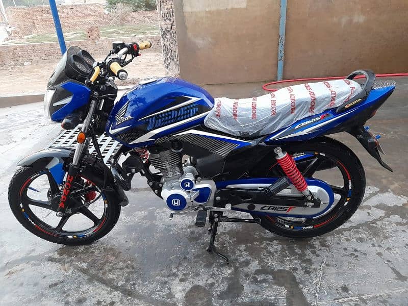 CB125F super condition for sale 1