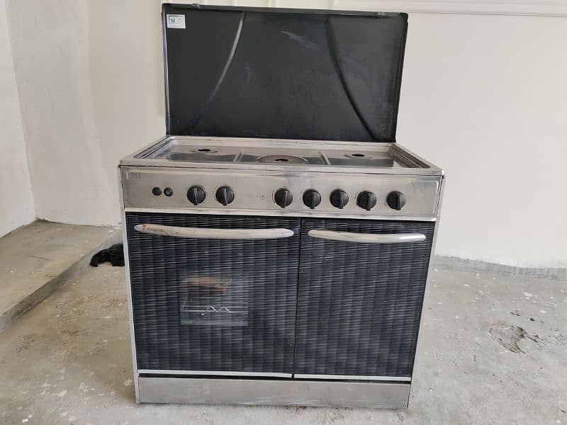 cooking range in good condition 6